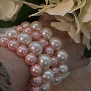 4 Pearl Bracelets Set 2 Pink 2 Natural for Stacking NWOT
